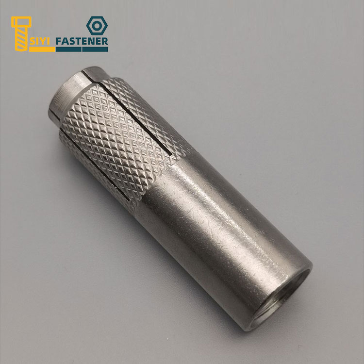 Penurunan Stainless Steel di Jangkar dengan Knurling